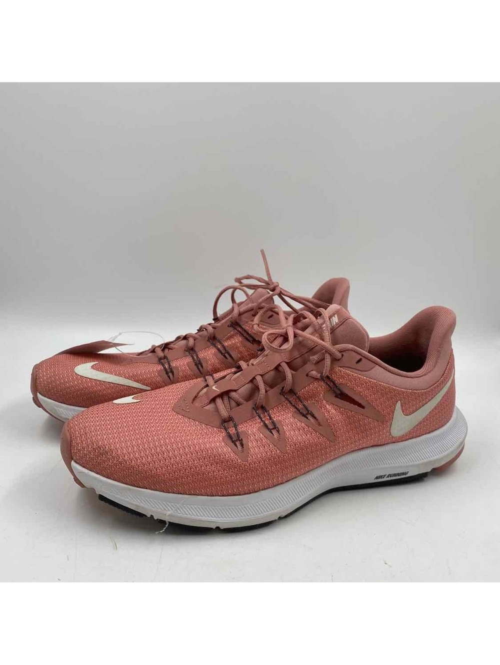 Nike Women's Shoe Size 10 clay Textured Sneakers